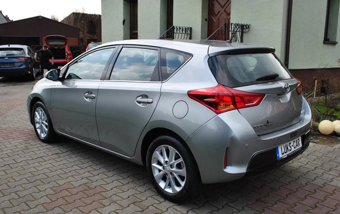 Toyota Auris cena 47777 przebieg: 60000, rok produkcji 2013 z Piława Górna małe 667